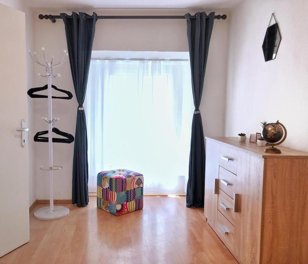 1Br Apartment On The Most Beautiful Street In Ljubljana Center Exterior photo