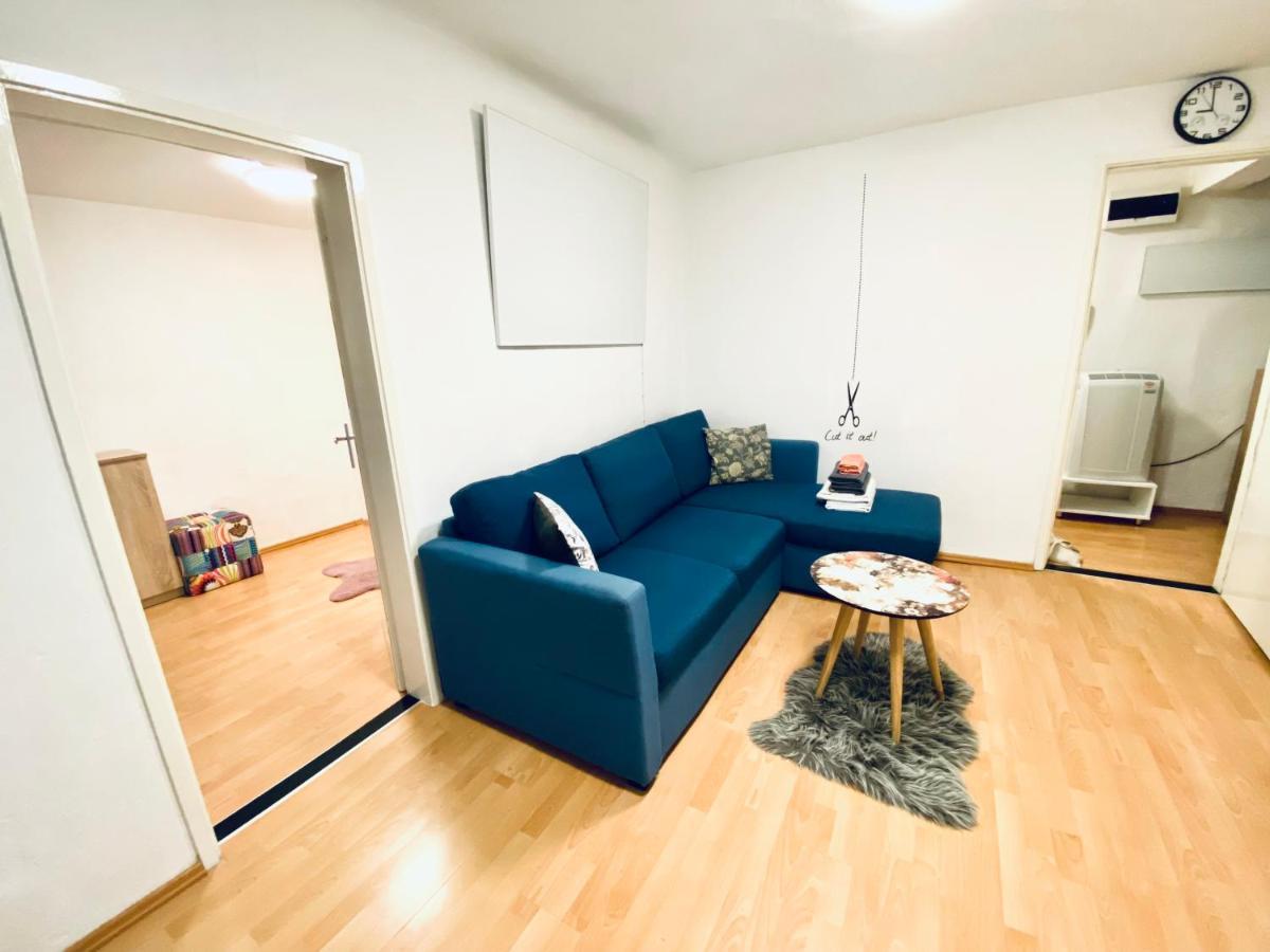 1Br Apartment On The Most Beautiful Street In Ljubljana Center Exterior photo